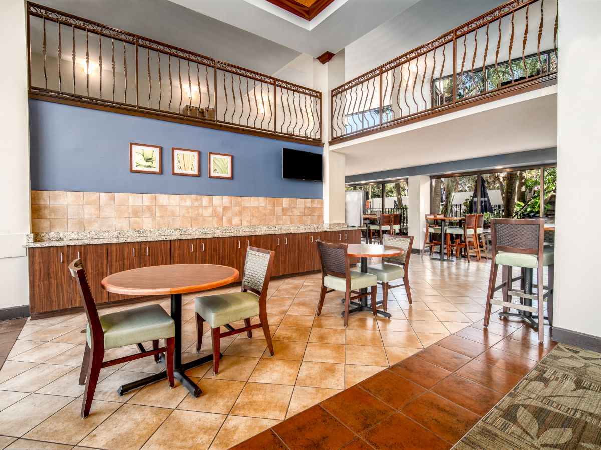 La Quinta Inn & Suites by Wyndham Cocoa Beach Oceanfront